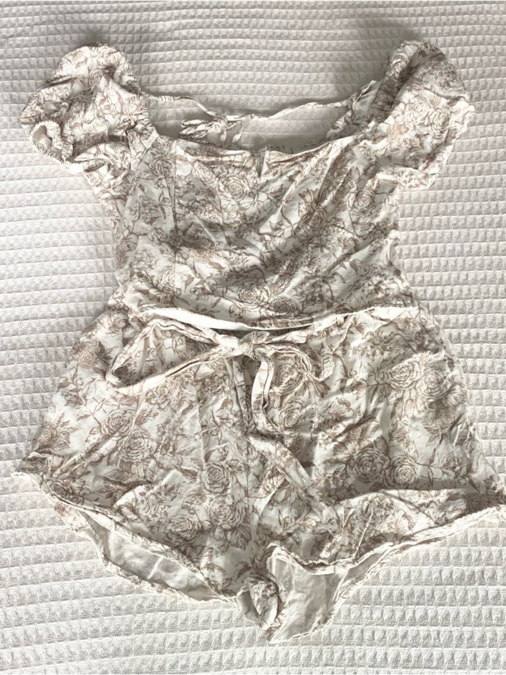 Altar'd State Ivory and Tan Floral Print shorts and crop top set size Large